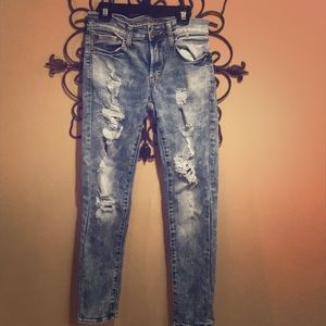 28x30 ripped men’s American Eagle jeans